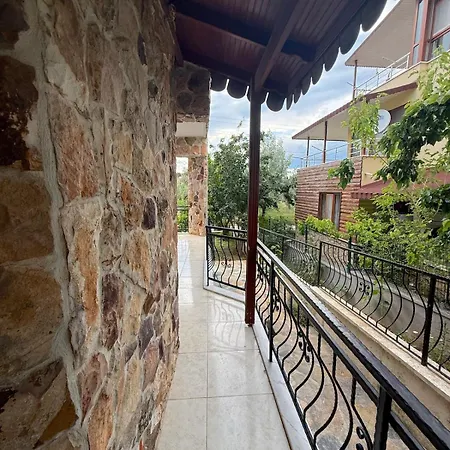 빌라 Sea View Terrace House W Garden Near Cunda Island *